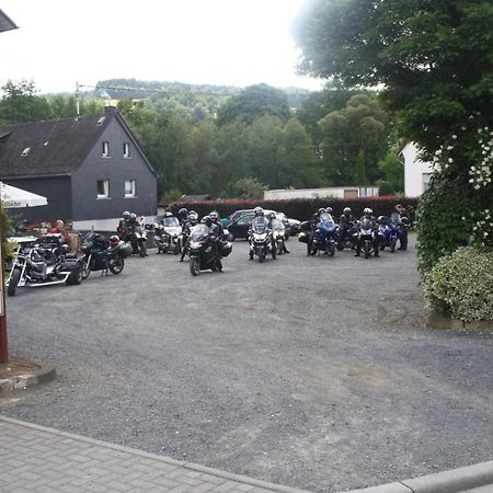 Gasthaus Zur Quelle Bad Marienberg Dış mekan fotoğraf