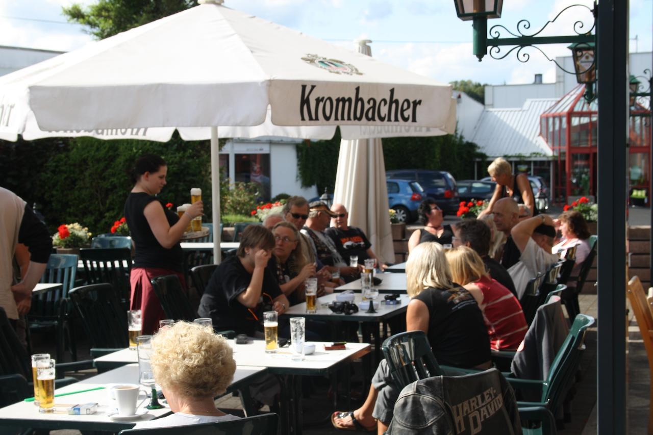 Gasthaus Zur Quelle Bad Marienberg Dış mekan fotoğraf